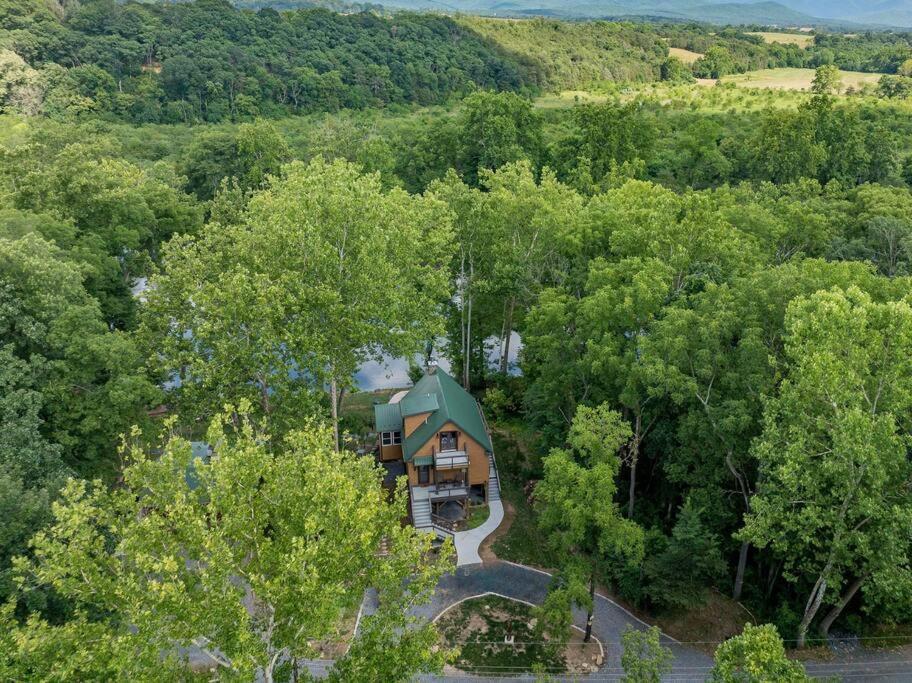 Riverside Oasis With Stunning Views, Cozy Firepit! Luray Bagian luar foto